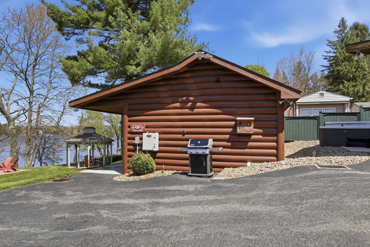 Mountain View Cabin at Sunset Village